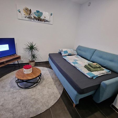 Exklusive Ferienwohnung In Lingen Holthausen 2Zim, 2Badez,Kueche,Balkon,Waschmaschine Luaran gambar