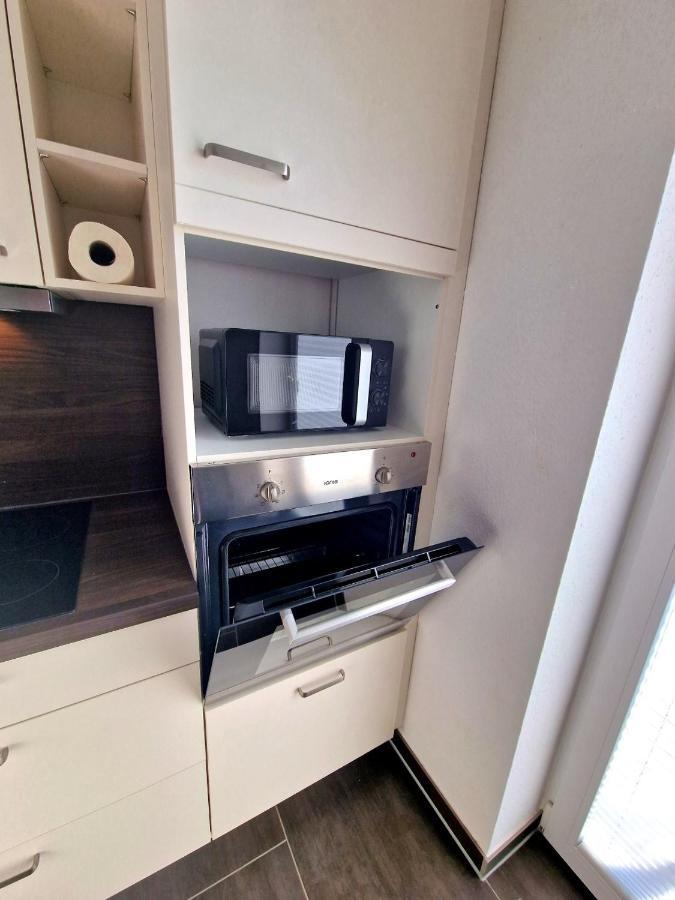 Exklusive Ferienwohnung In Lingen Holthausen 2Zim, 2Badez,Kueche,Balkon,Waschmaschine Luaran gambar