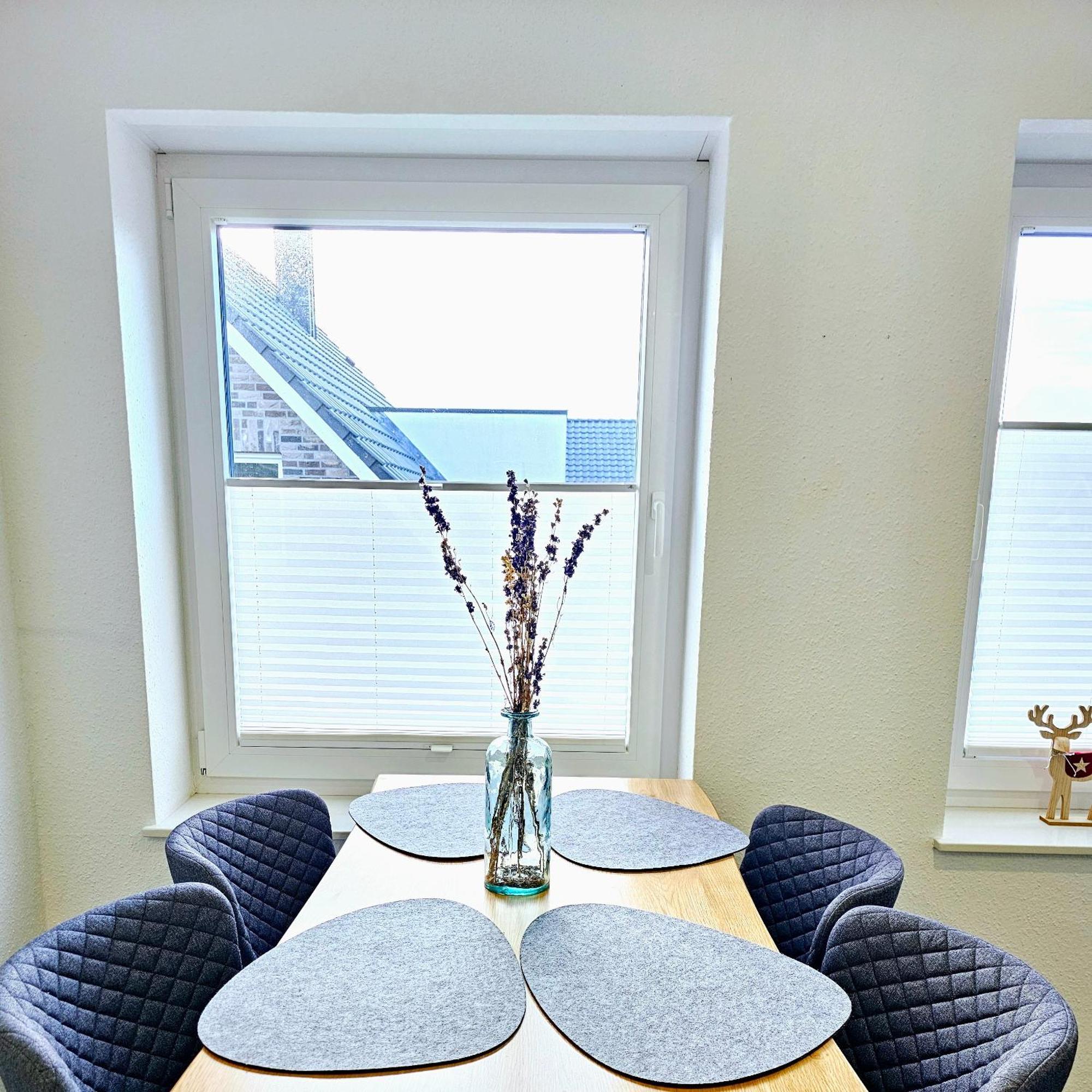 Exklusive Ferienwohnung In Lingen Holthausen 2Zim, 2Badez,Kueche,Balkon,Waschmaschine Luaran gambar