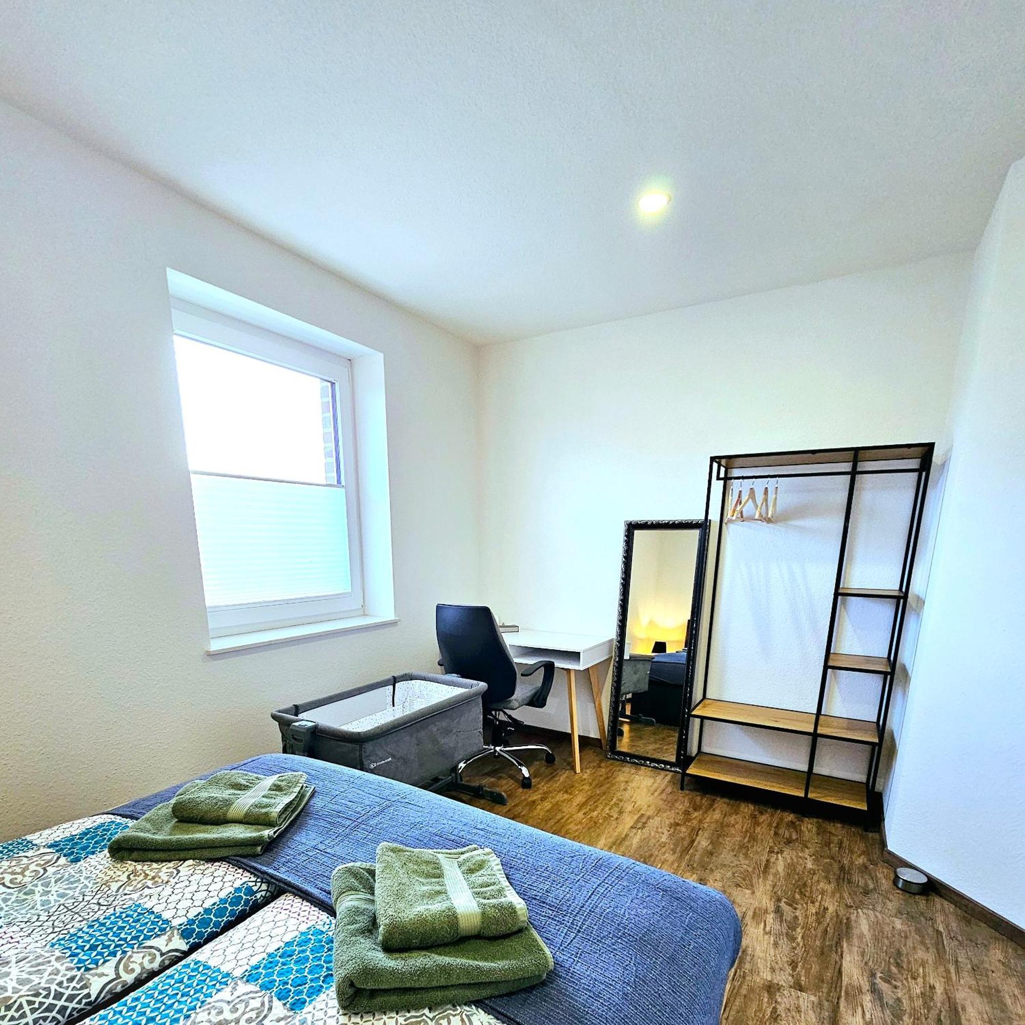 Exklusive Ferienwohnung In Lingen Holthausen 2Zim, 2Badez,Kueche,Balkon,Waschmaschine Luaran gambar