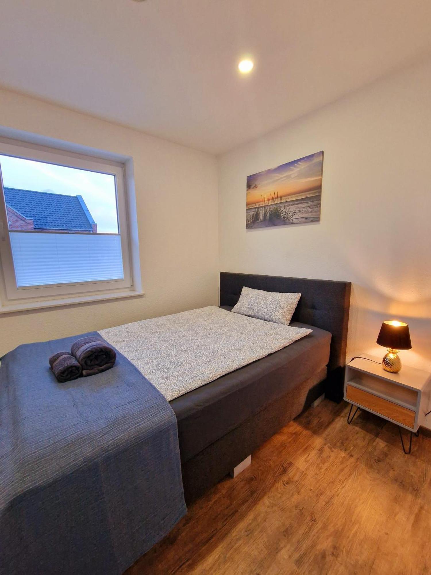 Exklusive Ferienwohnung In Lingen Holthausen 2Zim, 2Badez,Kueche,Balkon,Waschmaschine Luaran gambar